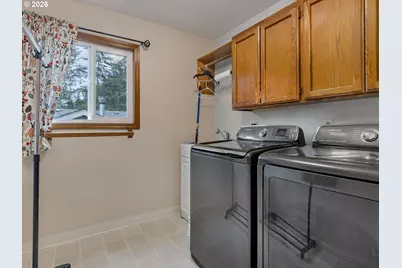 17765 Hillside Dr, West Linn, OR 97068 - Photo 32