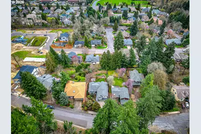 17765 Hillside Dr, West Linn, OR 97068 - Photo 42