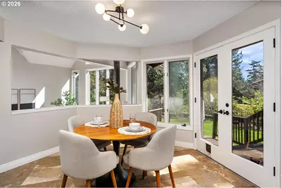 4803 SW Stonebrook Ct, Portland, OR 97239 - Photo 6