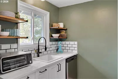 13724 SE Lincoln St, Portland, OR 97233 - Photo 18