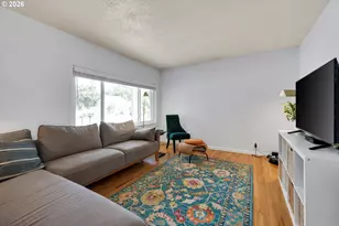 13724 SE Lincoln St, Portland, OR 97233 - Photo 10
