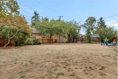 13724 SE Lincoln St, Portland, OR 97233 - Photo 40