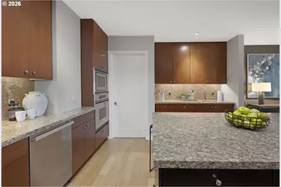 1025 NW Couch St #1212, Portland, OR 97209 - Photo 26