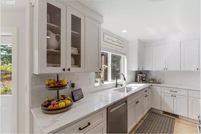 115 NE 39th Ave, Hillsboro, OR 97124 - Photo 20