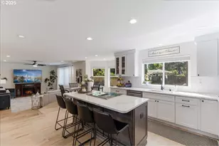 115 NE 39th Ave, Hillsboro, OR 97124 - Photo 18