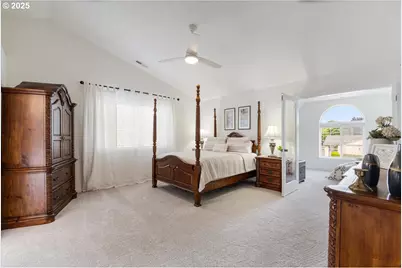 115 NE 39th Ave, Hillsboro, OR 97124 - Photo 22