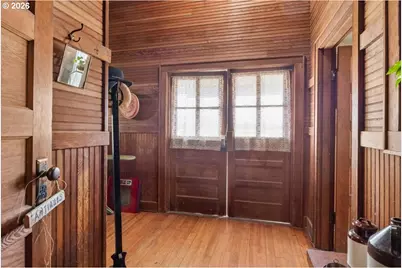 13651 NE River Rd, Gervais, OR 97026 - Photo 6