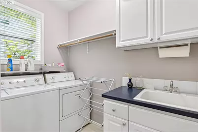 17271 NW Tucson St, Beaverton, OR 97006 - Photo 10