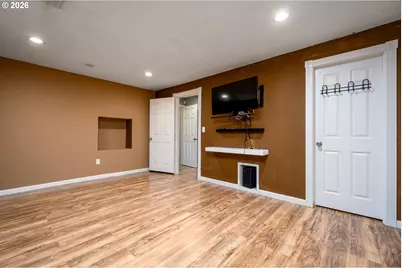 2024 SW Tegart Ave, Gresham, OR 97080 - Photo 12