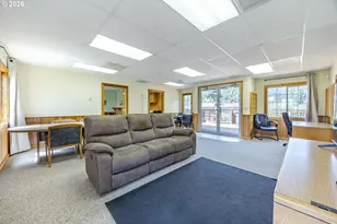 45632 McKenzie Hwy, Vida, OR 97488 - Photo 18