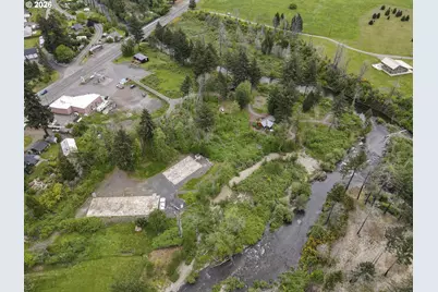 45632 McKenzie Hwy, Vida, OR 97488 - Photo 36