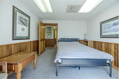 45632 McKenzie Hwy, Vida, OR 97488 - Photo 28