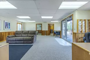 45632 McKenzie Hwy, Vida, OR 97488 - Photo 20