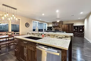 61072 Manhae Loop, Bend, OR 97702 - Photo 6
