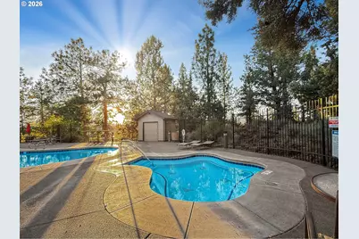 61072 Manhae Loop, Bend, OR 97702 - Photo 34