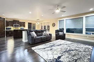 61072 Manhae Loop, Bend, OR 97702 - Photo 12