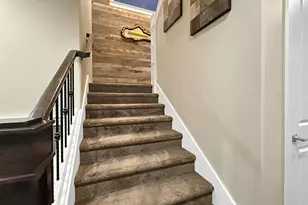 61072 Manhae Loop, Bend, OR 97702 - Photo 16