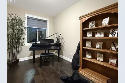 61072 Manhae Loop, Bend, OR 97702 - Photo 4
