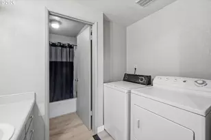 87988 6th St, Veneta, OR 97487 - Photo 14