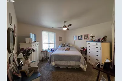 1660 NE Alameda Ave, Roseburg, OR 97470 - Photo 22