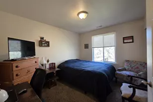 1660 NE Alameda Ave, Roseburg, OR 97470 - Photo 30