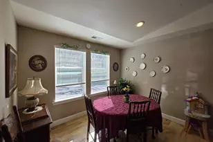 1660 NE Alameda Ave, Roseburg, OR 97470 - Photo 10