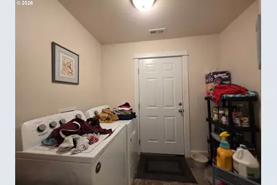 1660 NE Alameda Ave, Roseburg, OR 97470 - Photo 34