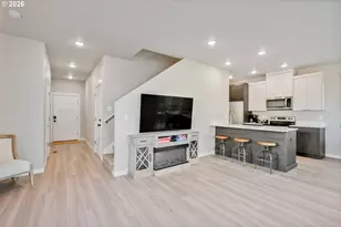 109 Hill Dr, Cathlamet, WA 98612 - Photo 6