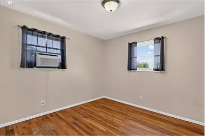 727 E 19th St, The Dalles, OR 97058 - Photo 30