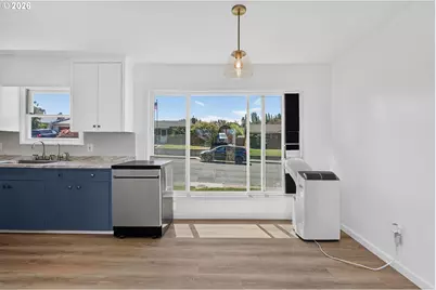 727 E 19th St, The Dalles, OR 97058 - Photo 16