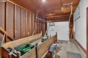 727 E 19th St, The Dalles, OR 97058 - Photo 42