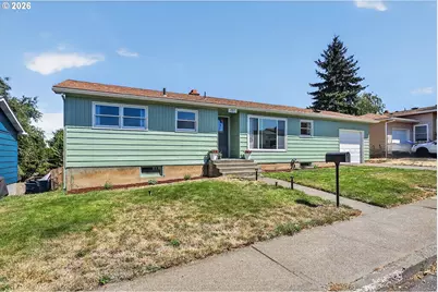 727 E 19th St, The Dalles, OR 97058 - Photo 1