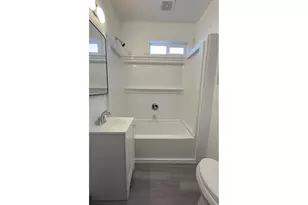450 Commercial St, Astoria, OR 97103 - Photo 2