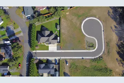 1025 Park Pl, Coos Bay, OR 97420 - Photo 2