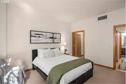 1130 NW 12th Ave #516, Portland, OR 97209 - Photo 18