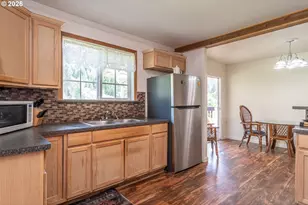 108 SE Apple St, Oakland, OR 97462 - Photo 12
