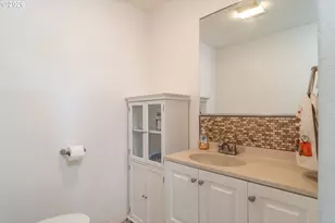 108 SE Apple St, Oakland, OR 97462 - Photo 22