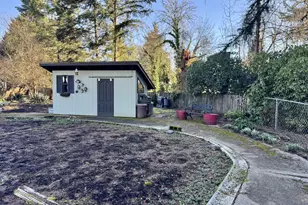 100 W Johanna Ct, Newberg, OR 97132 - Photo 30