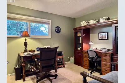 100 W Johanna Ct, Newberg, OR 97132 - Photo 10