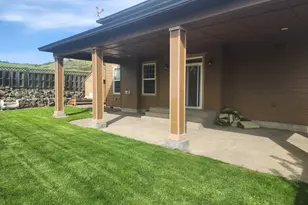 102 Sarah Bear Ln, Winston, OR 97496 - Photo 26