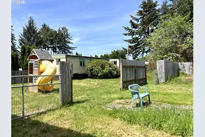 90884 Hollywood Ln, Coos Bay, OR 97420 - Photo 4