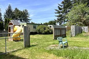 90884 Hollywood Ln, Coos Bay, OR 97420 - Photo 4