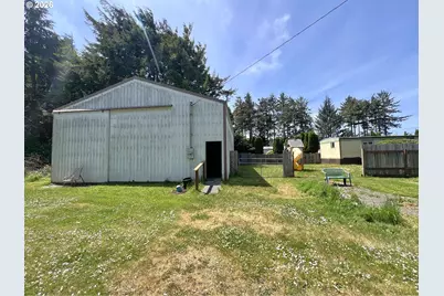 90884 Hollywood Ln, Coos Bay, OR 97420 - Photo 1