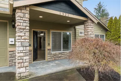1921 NE 114th Ave, Portland, OR 97220 - Photo 2