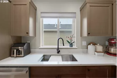 1350 13th Ave, Seaside, OR 97138 - Photo 10