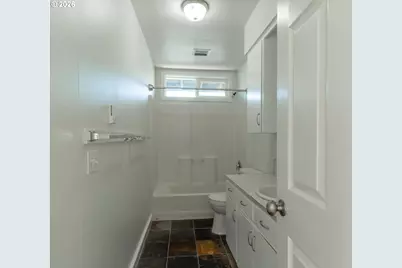 2404 E 13th St, Vancouver, WA 98661 - Photo 6