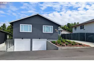 2404 E 13th St, Vancouver, WA 98661 - Photo 2