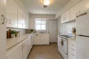 2404 E 13th St, Vancouver, WA 98661 - Photo 6
