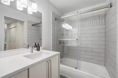 5250 S Landing Dr #304B1, Portland, OR 97239 - Photo 22