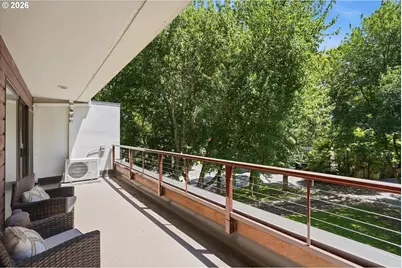 5250 S Landing Dr #304B1, Portland, OR 97239 - Photo 24